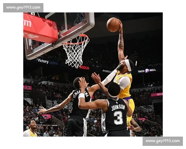 33+13+6!文班亚马锁周最佳,创 NBA 历史纪录